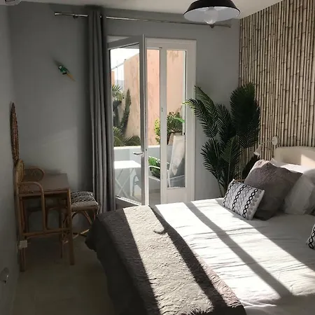 Appartement Plein Centre Saint Florent Face Au Port Exterior photo